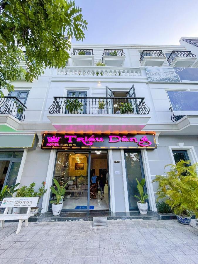 Hotel Khách sạn Triều Dâng à Tuy Hoa Extérieur photo