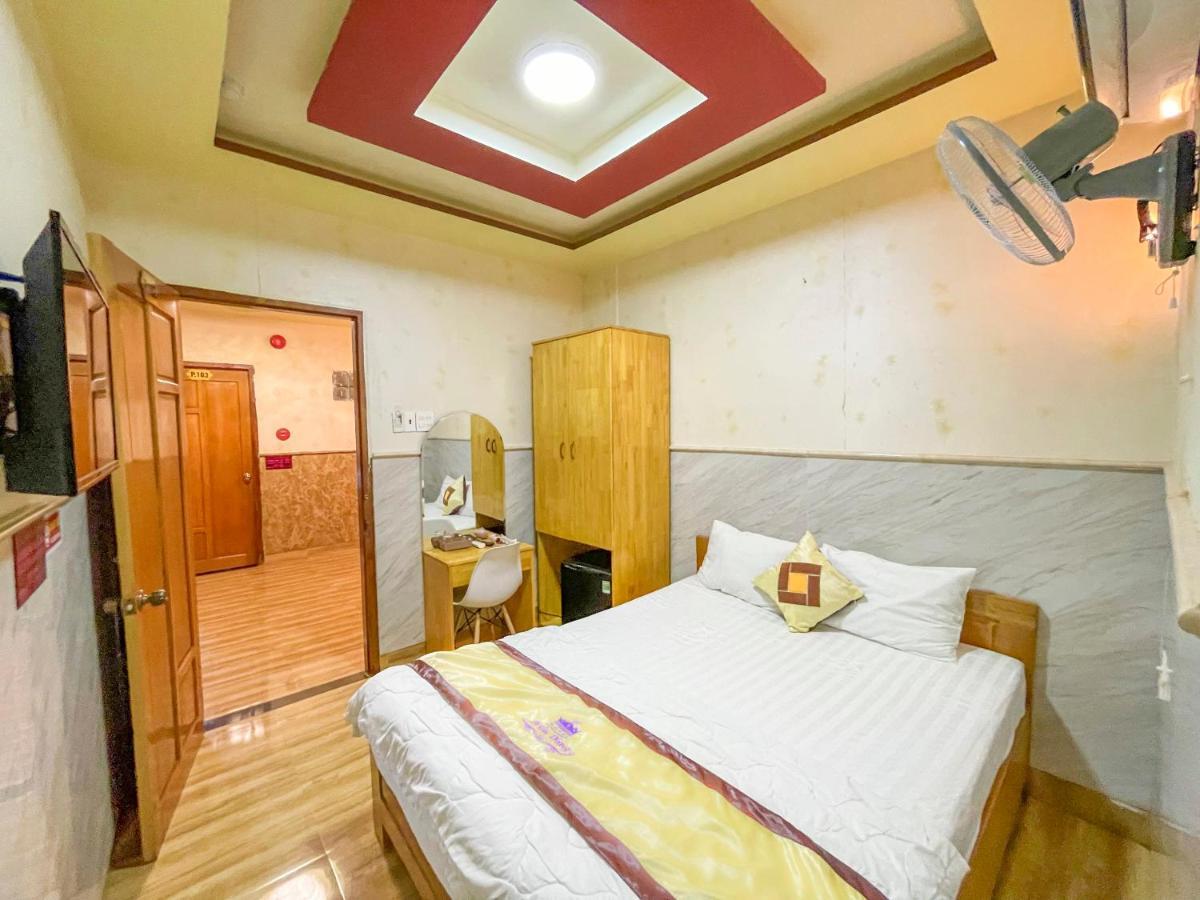 Hotel Khách sạn Triều Dâng à Tuy Hoa Extérieur photo